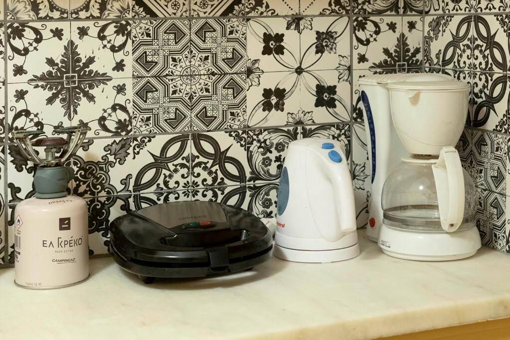 Cozy Athens Apartment / 2' From Metro Station Εξωτερικό φωτογραφία